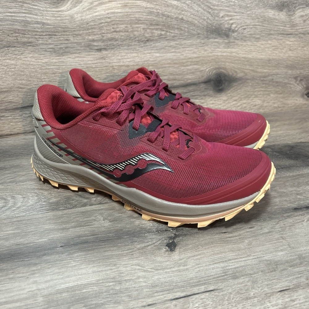 Saucony Women's Peregrine 11 Trail Running Shoe, Red/Maroon sIze 9.5